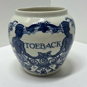 Antique Delftware Dutch colonial pottery tobacco jar by Goedewaagen, Holland